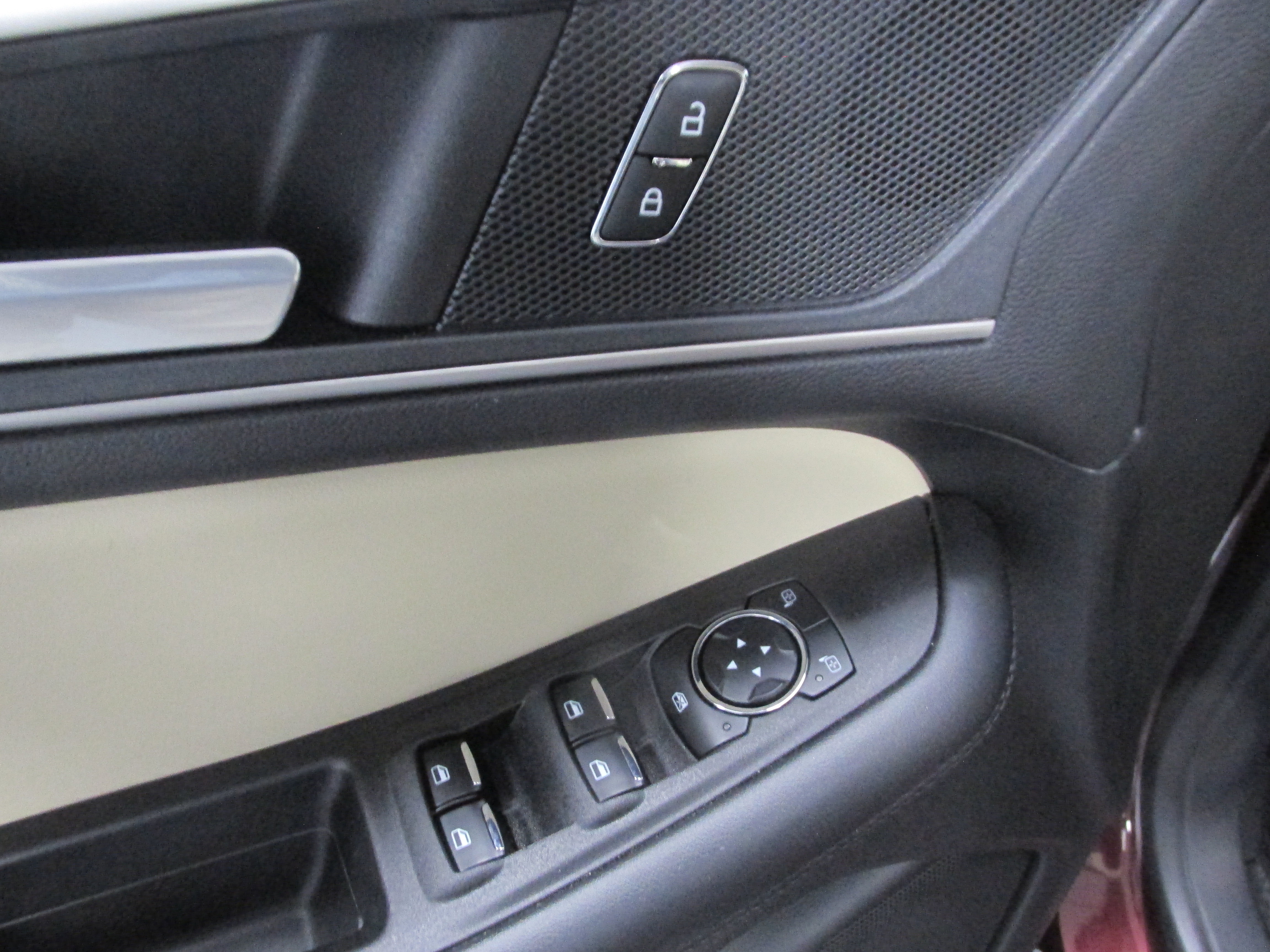 Used 2023 Ford Edge SEL w/ Convenience Package AWD/4WD image 31