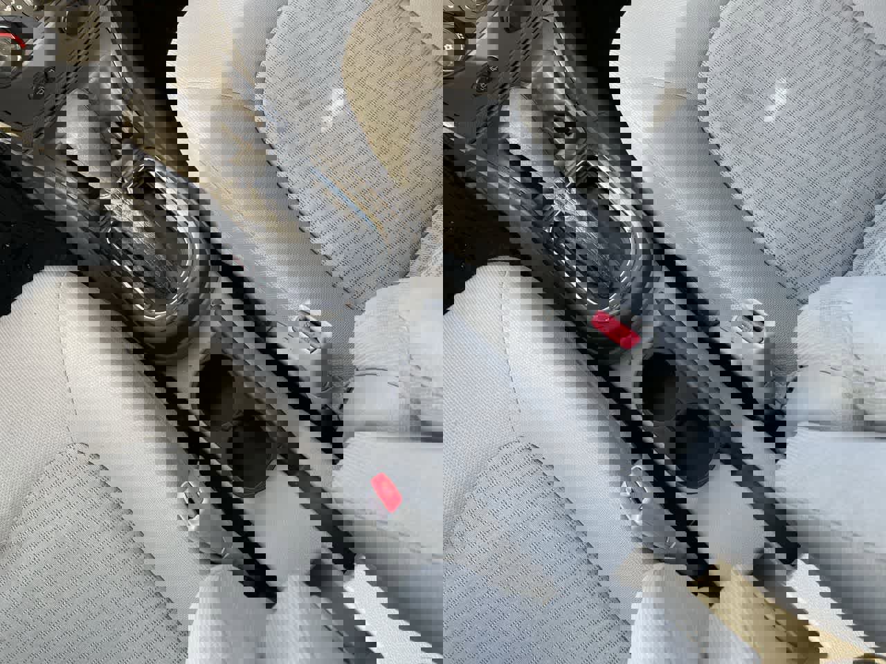 Used 2010 Chevrolet HHR LT image 21