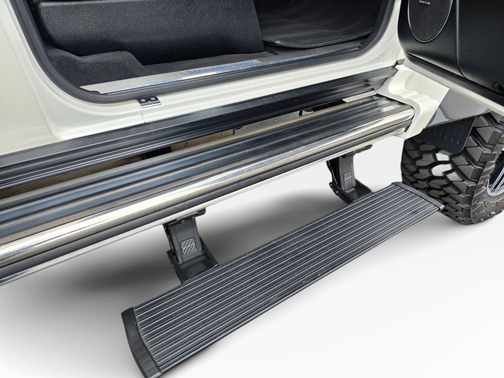 Used 2018 Mercedes-Benz G 550 Squared image 30