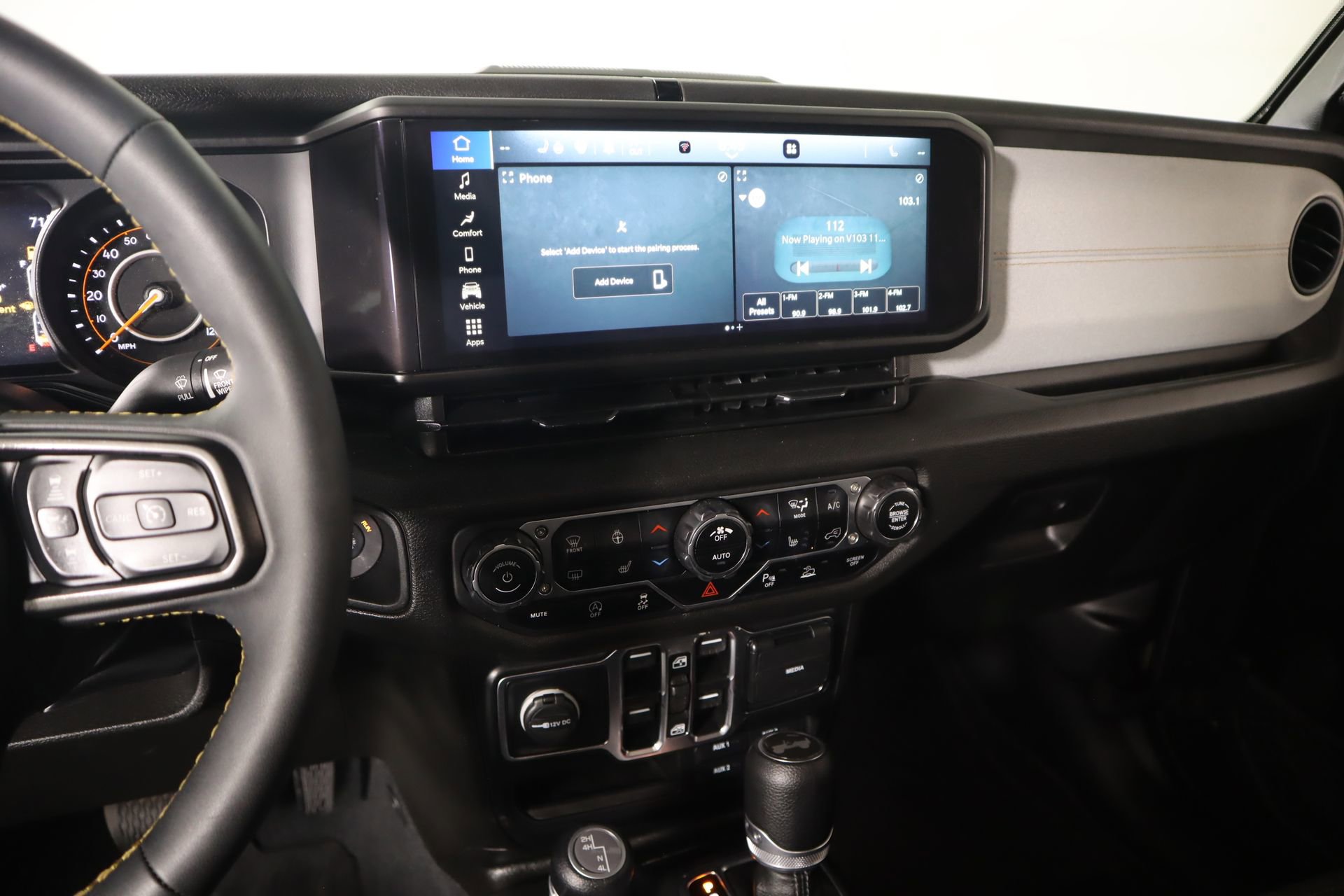 Used 2024 Jeep Wrangler Sport S image 5