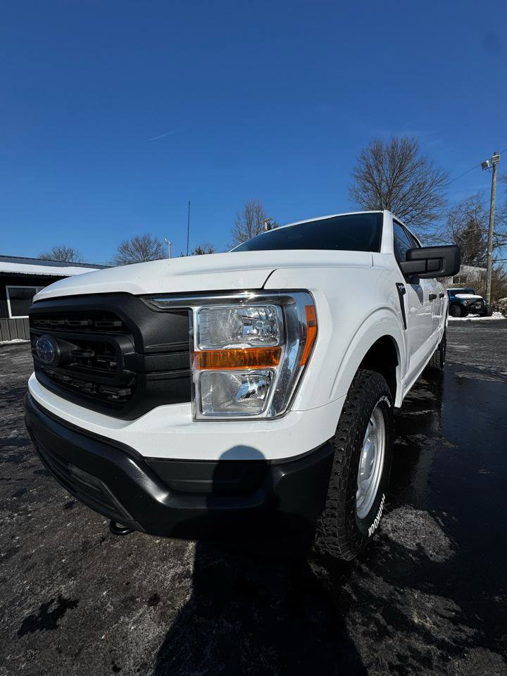 Used 2022 Ford F150 XL w/ Trailer Tow Package image 9