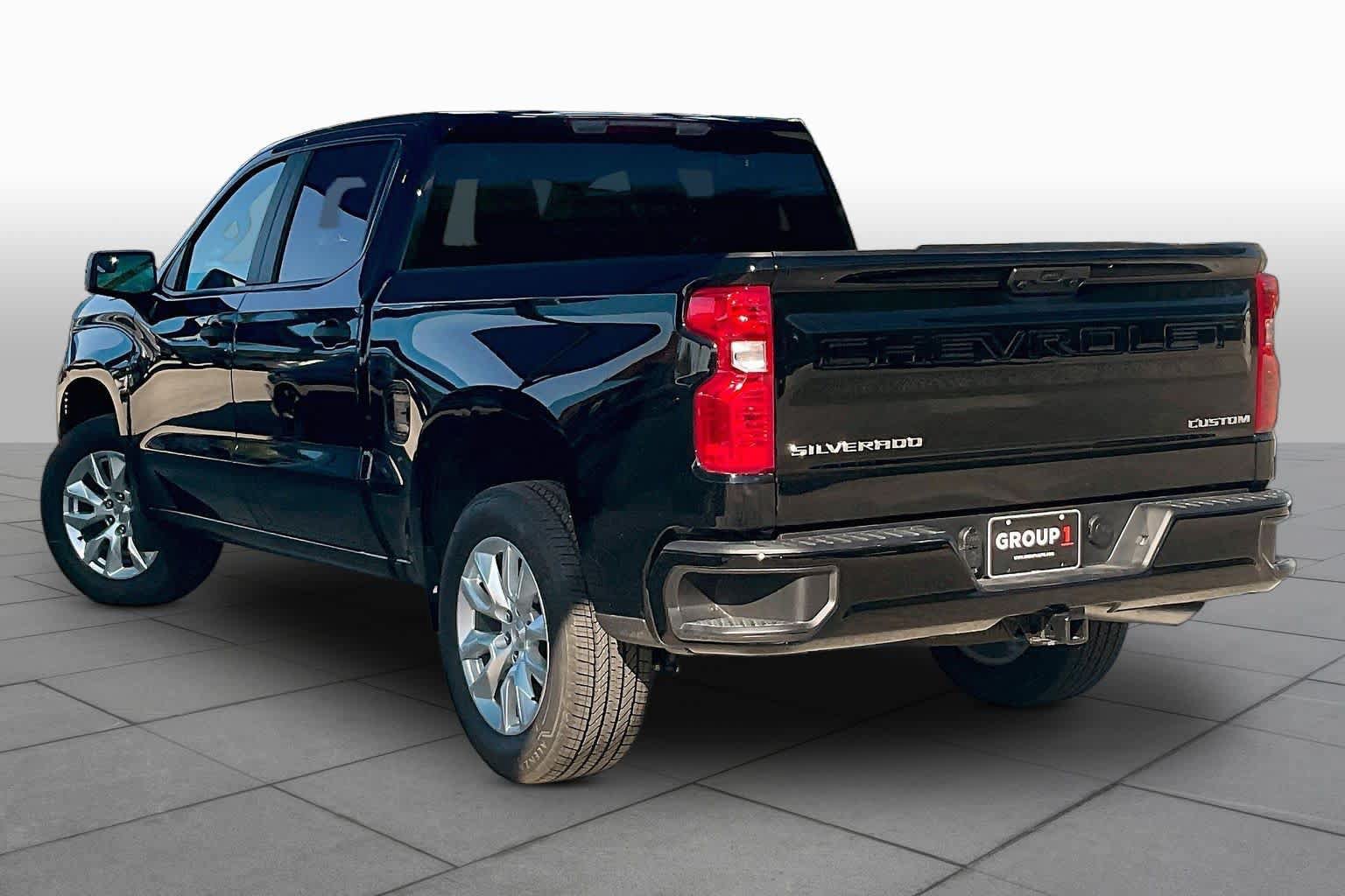 New 2026 Chevrolet Silverado 1500 Custom RWD image 12