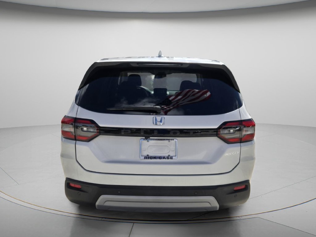 Certified 2024 Honda Pilot EX-L image 6