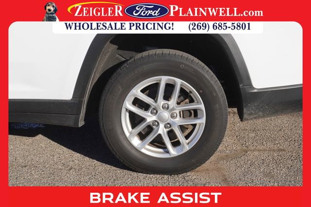 Used 2023 Jeep Grand Cherokee L Laredo w/ Luxury Tech Group I image 9