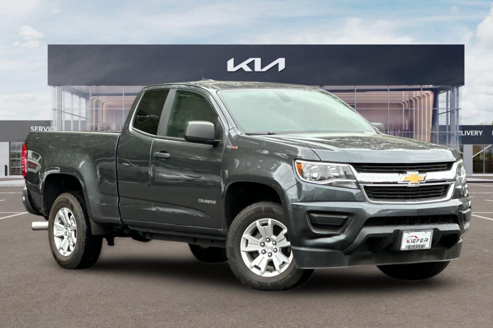Used 2016 Chevrolet Colorado W/T w/ WT Convenience Package RWD image 2