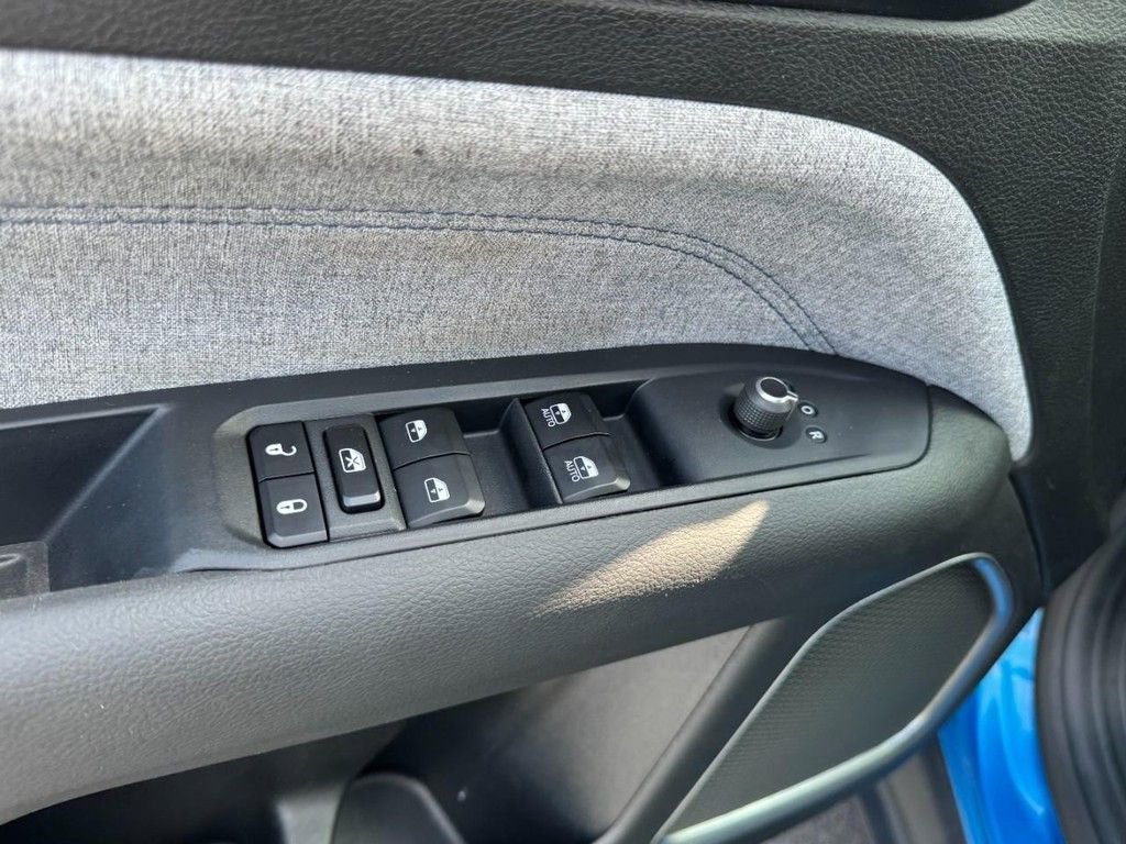 Used 2024 Jeep Compass Latitude AWD/4WD image 15