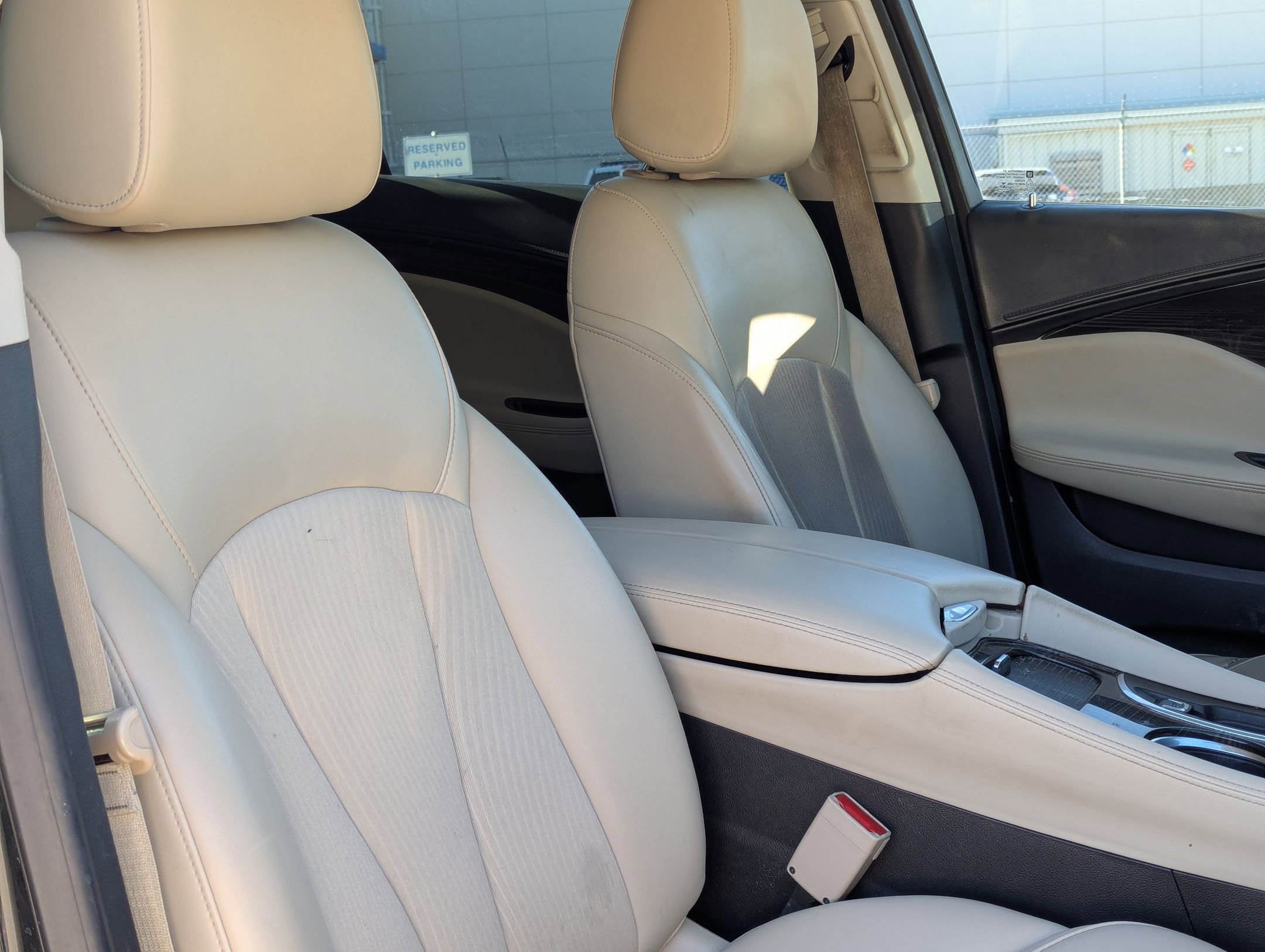 Used 2020 Buick Envision Preferred w/ LPO, Cargo Package image 25