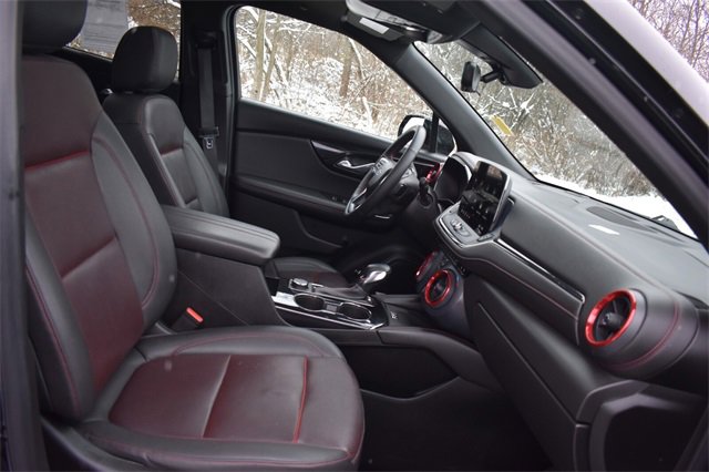 Certified 2023 Chevrolet Blazer RS w/ Driver Confidence II Package image 15