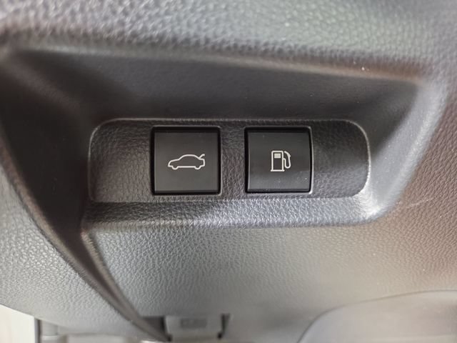 Used 2023 Toyota Crown AWD/4WD image 28