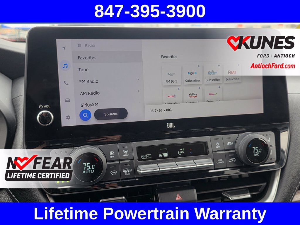 Used 2024 Toyota Grand Highlander AWD image 57