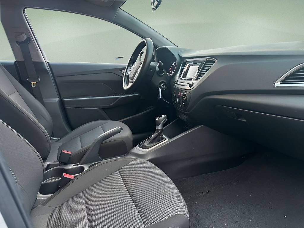 Used 2021 Hyundai Accent SE FWD image 12