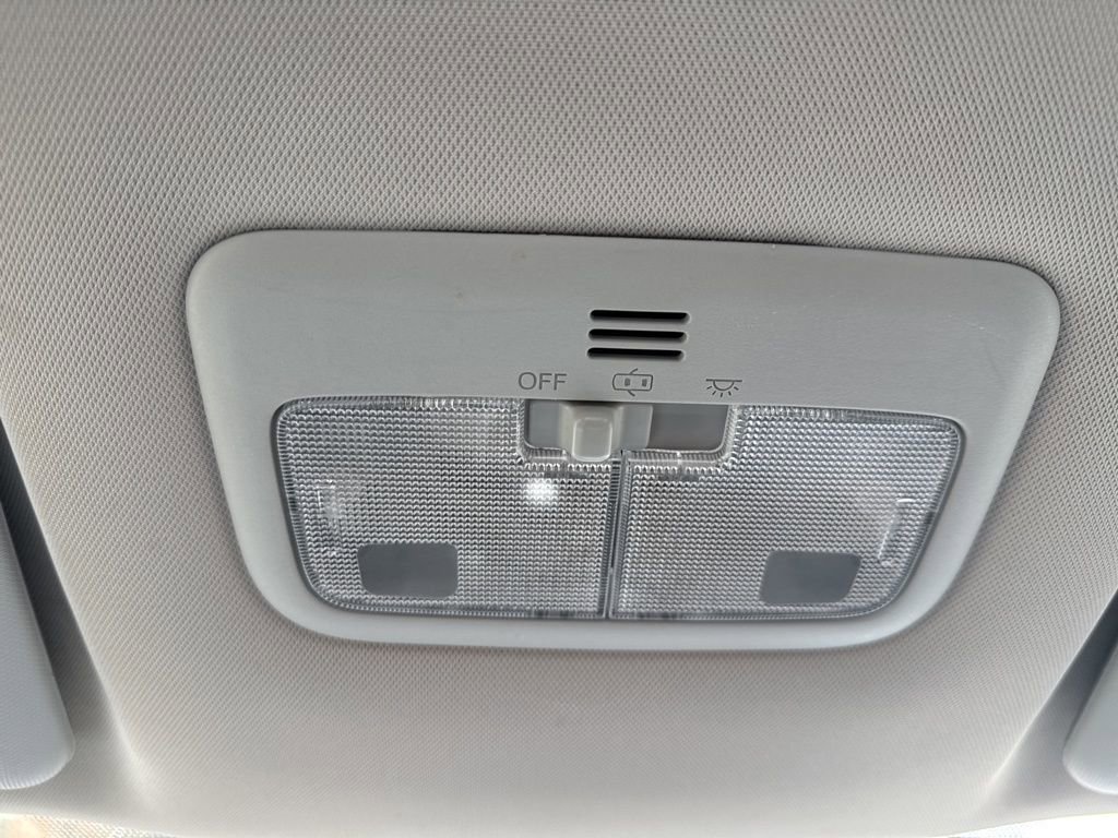 Used 2015 Toyota Corolla S image 20