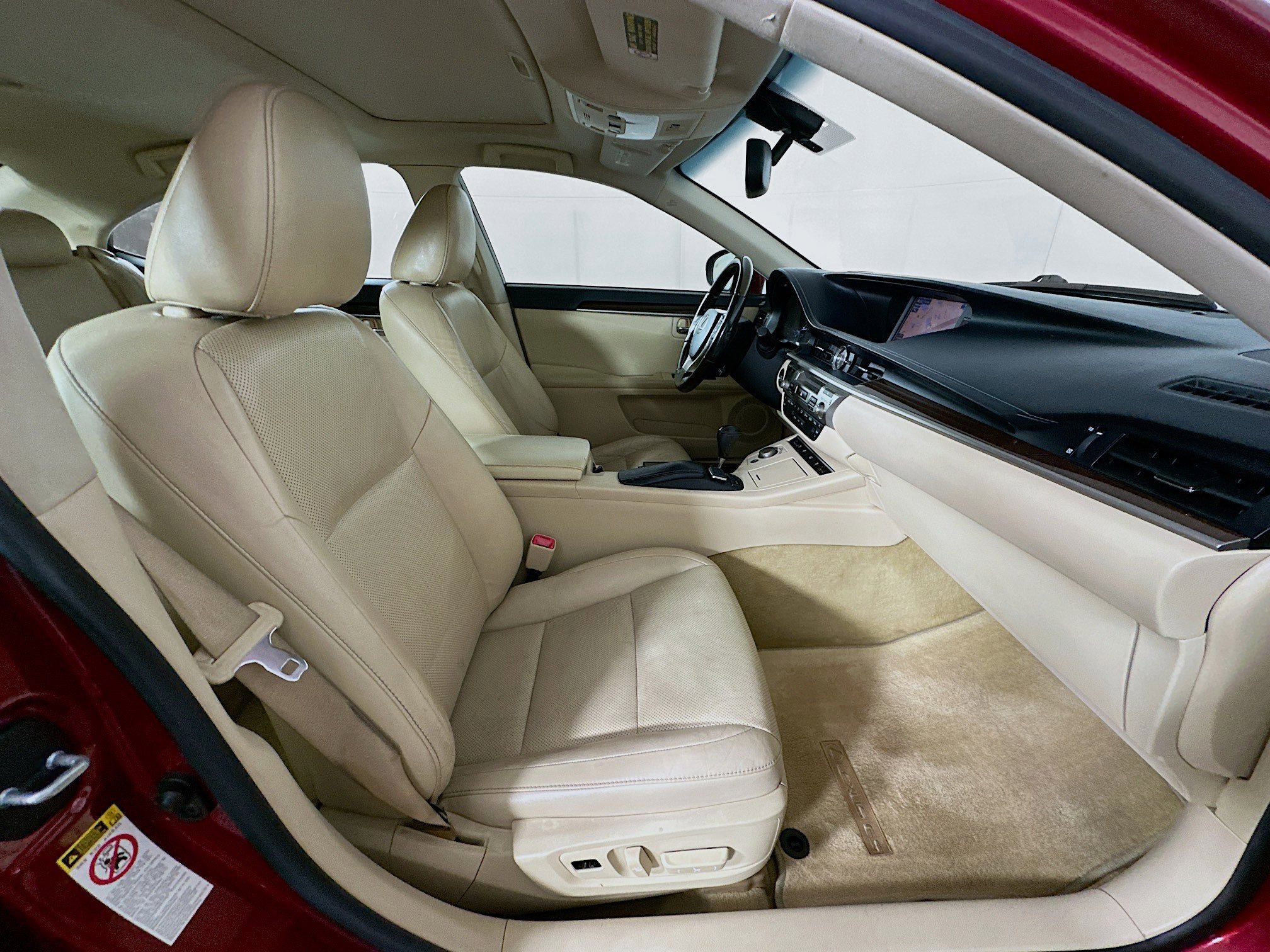 Used 2015 Lexus ES 350 w/ Luxury Package FWD image 31