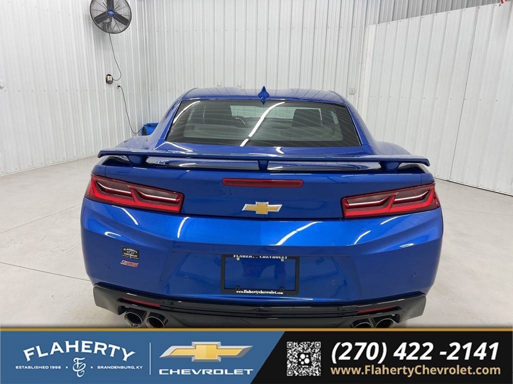 Used 2018 Chevrolet Camaro SS RWD image 4