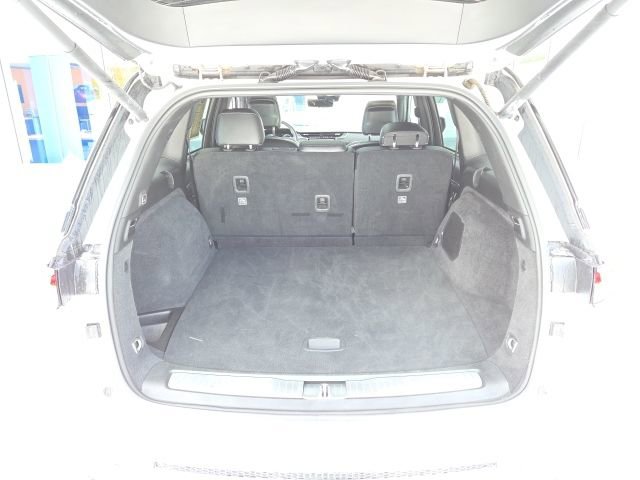 Used 2023 Jeep Grand Cherokee Overland w/ Luxury Tech Group IV image 28