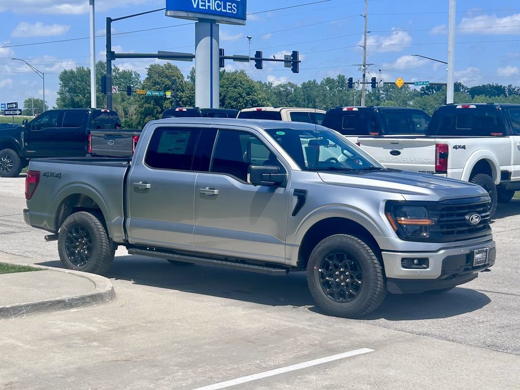 New 2026 Ford F150 XLT w/ Equipment Group 302A MID AWD/4WD image 7