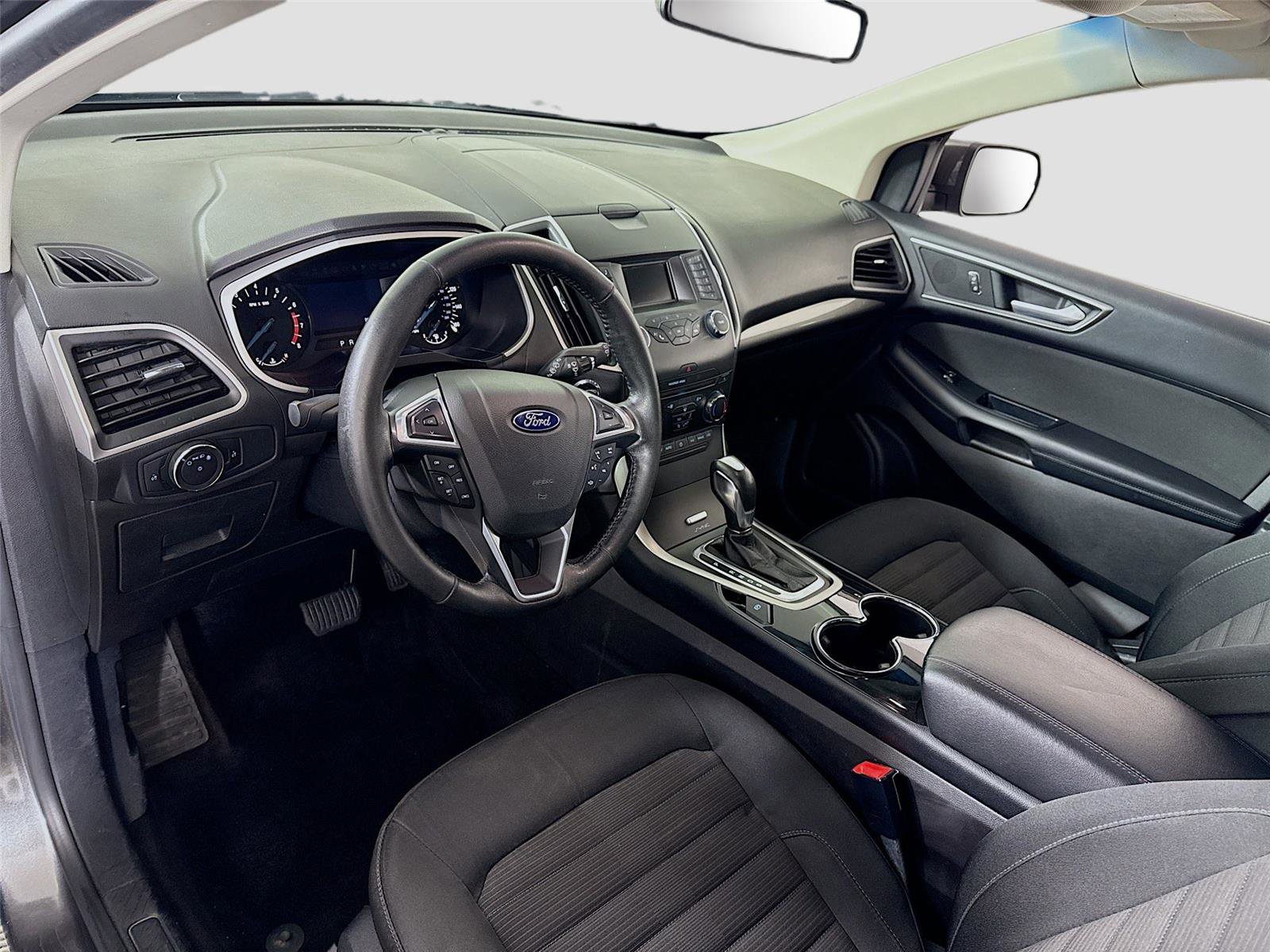 Used 2016 Ford Edge SEL w/ Class II Trailer Tow Package image 3