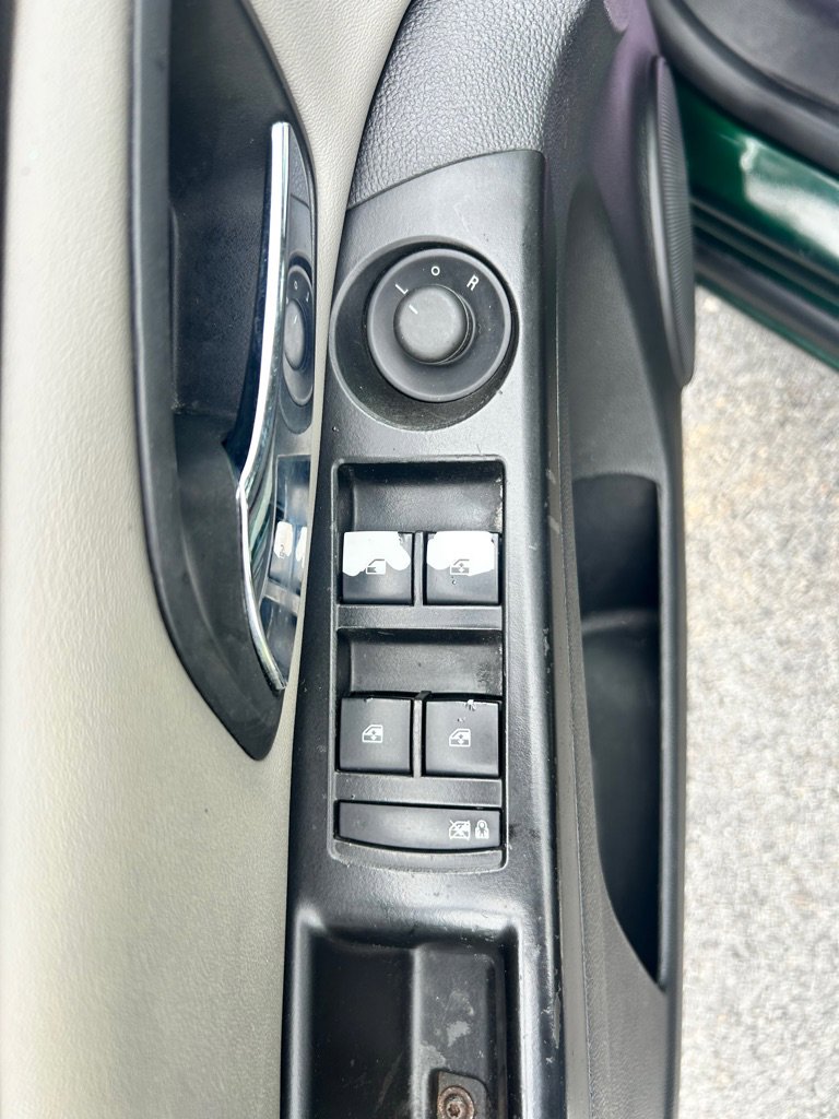 Used 2014 Chevrolet Cruze LS FWD image 6
