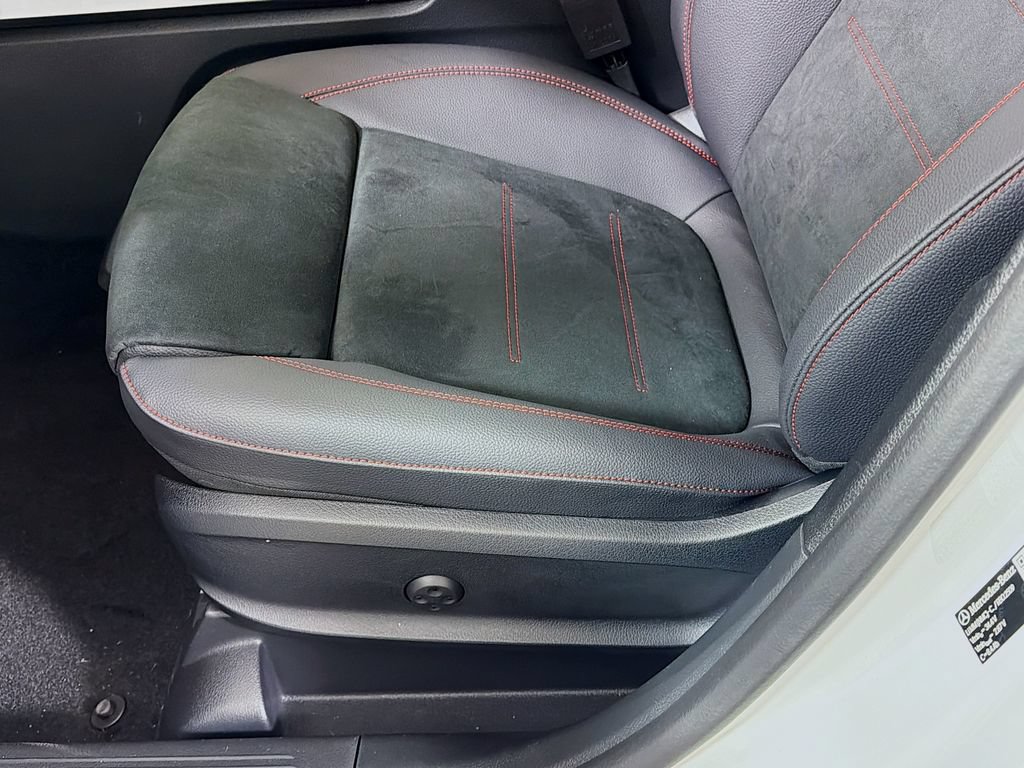 New 2026 Mercedes-Benz GLB 250 4MATIC image 23