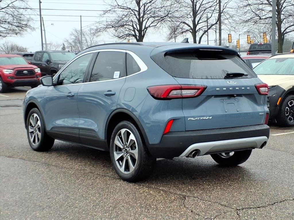 Certified 2023 Ford Escape Platinum w/ Premium Technology Package image 6