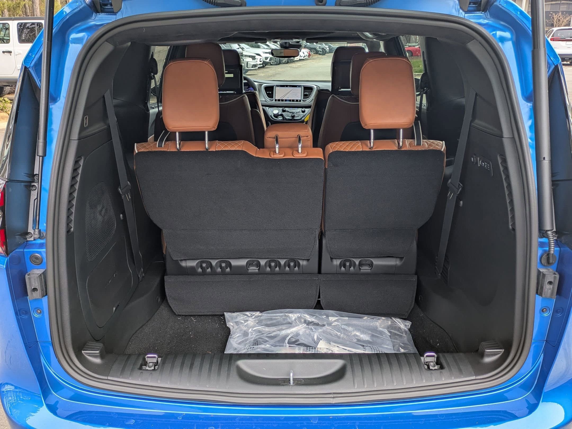 New 2026 Chrysler Pacifica Pinnacle FWD image 48