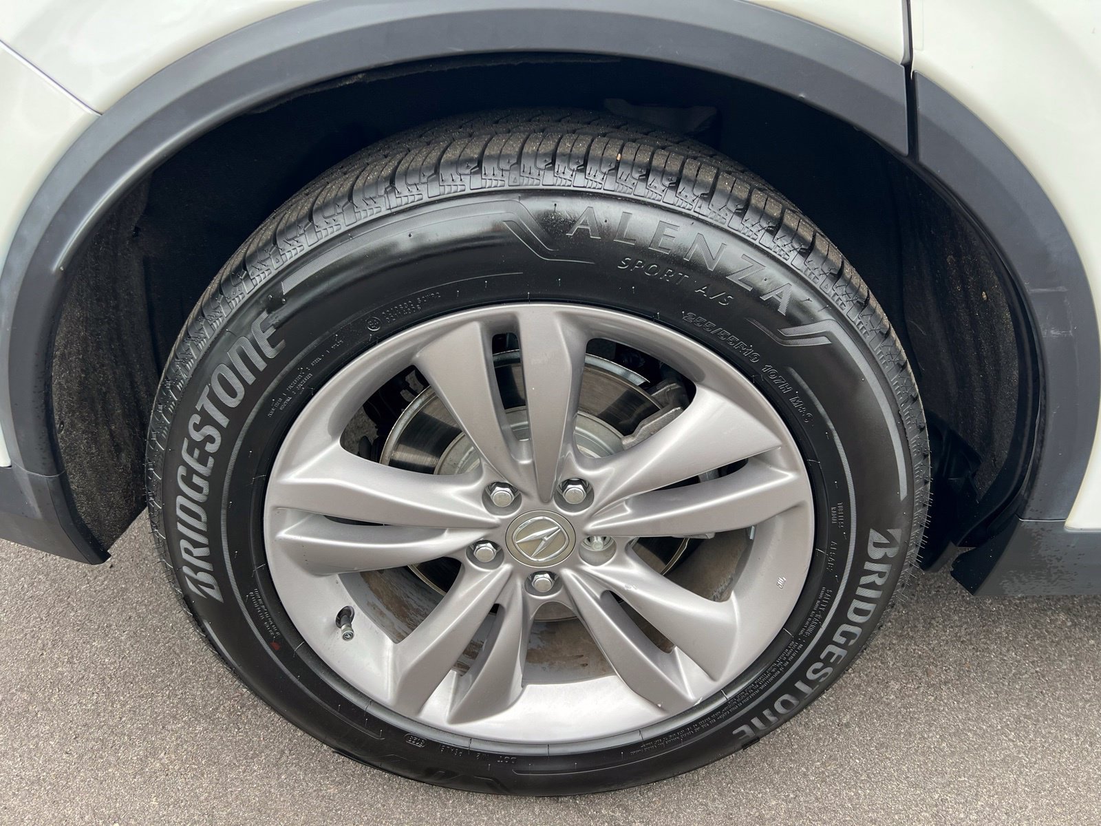 Used 2023 Acura MDX SH-AWD image 14