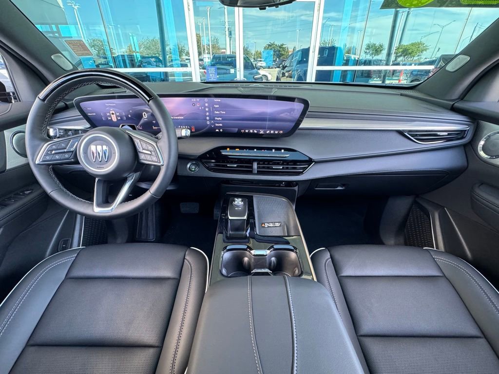 Used 2026 Buick Enclave Avenir w/ Super Cruise Package image 4