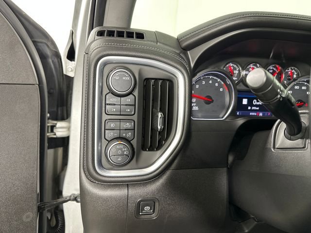 Used 2020 Chevrolet Silverado 1500 LTZ AWD/4WD image 19
