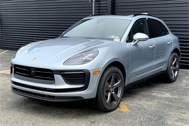 New 2025 Porsche Macan