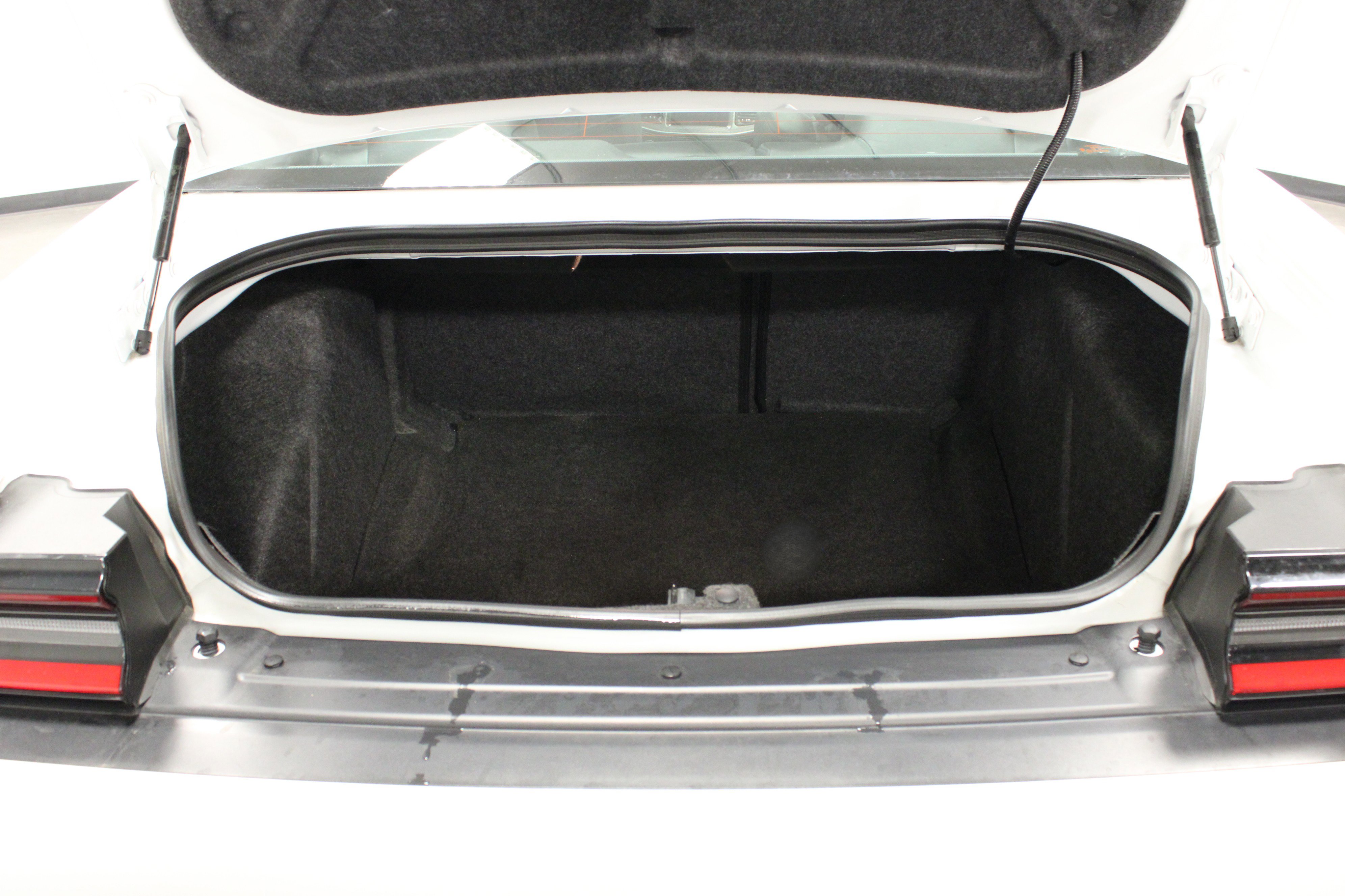 Used 2022 Dodge Challenger SRT Hellcat Redeye image 15