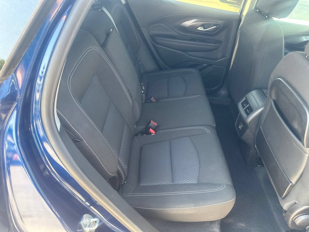 Used 2022 GMC Terrain SLE w/ LPO, Floor Liner Package FWD image 27