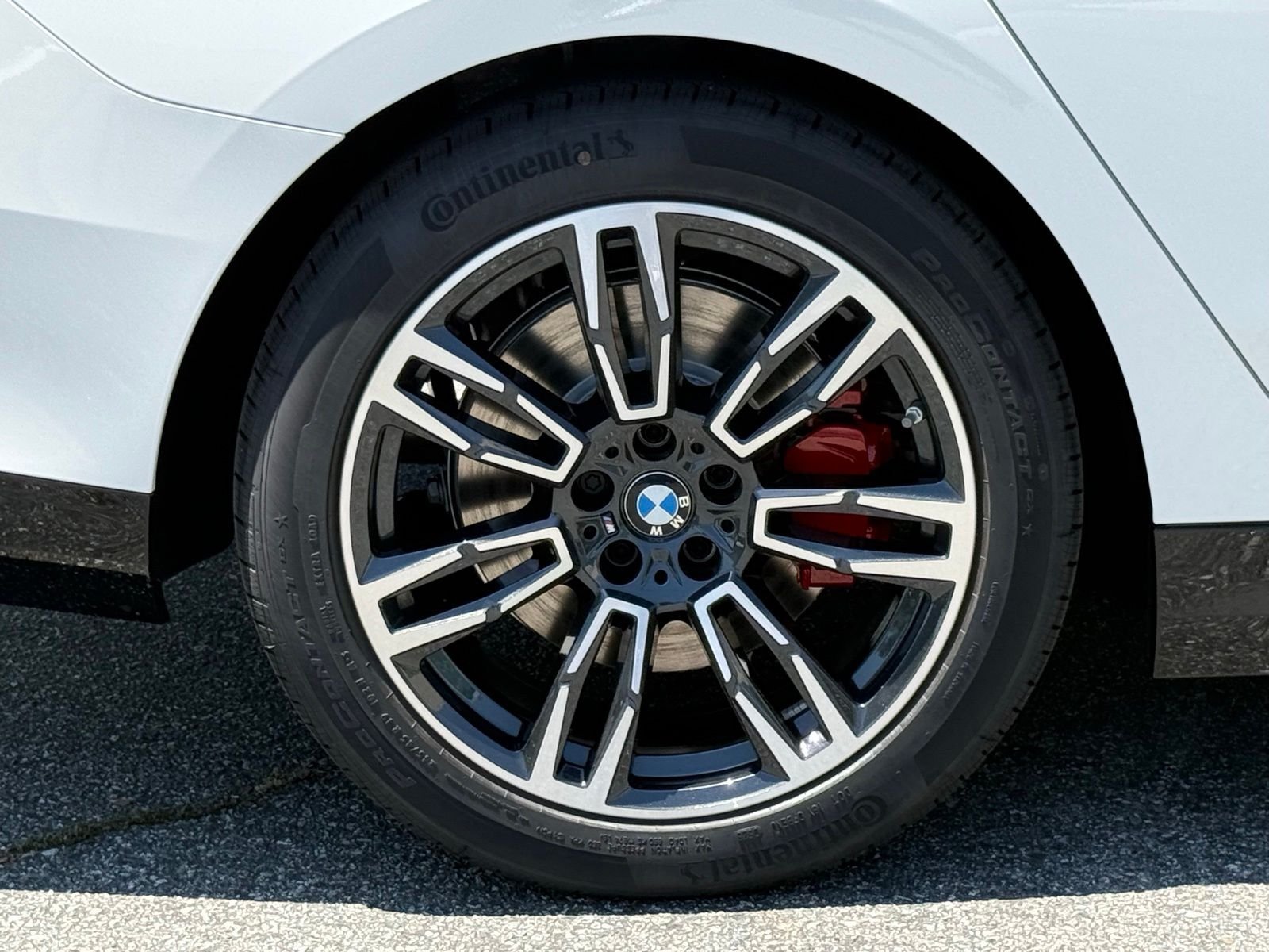New 2027 BMW 530i RWD image 17