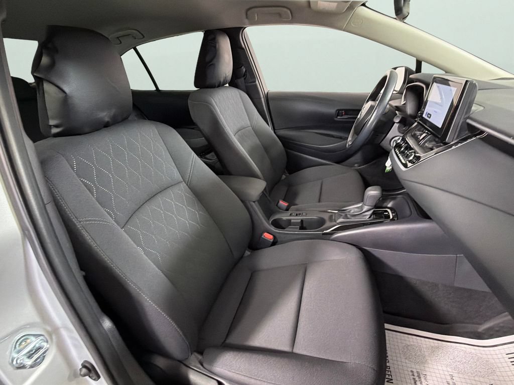 Used 2026 Toyota Corolla LE FWD image 33