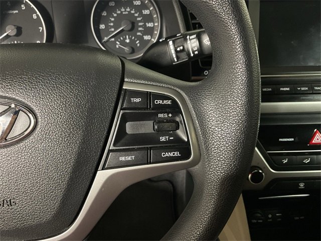 Used 2017 Hyundai Elantra SE image 19