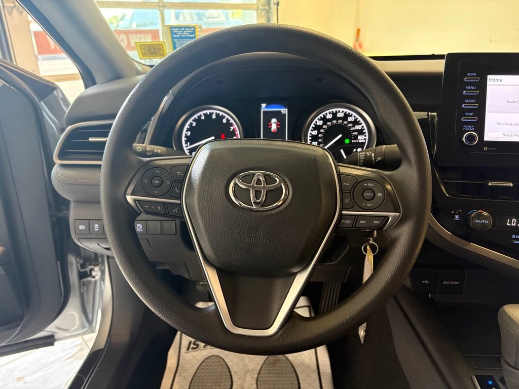 Used 2024 Toyota Camry LE FWD image 6