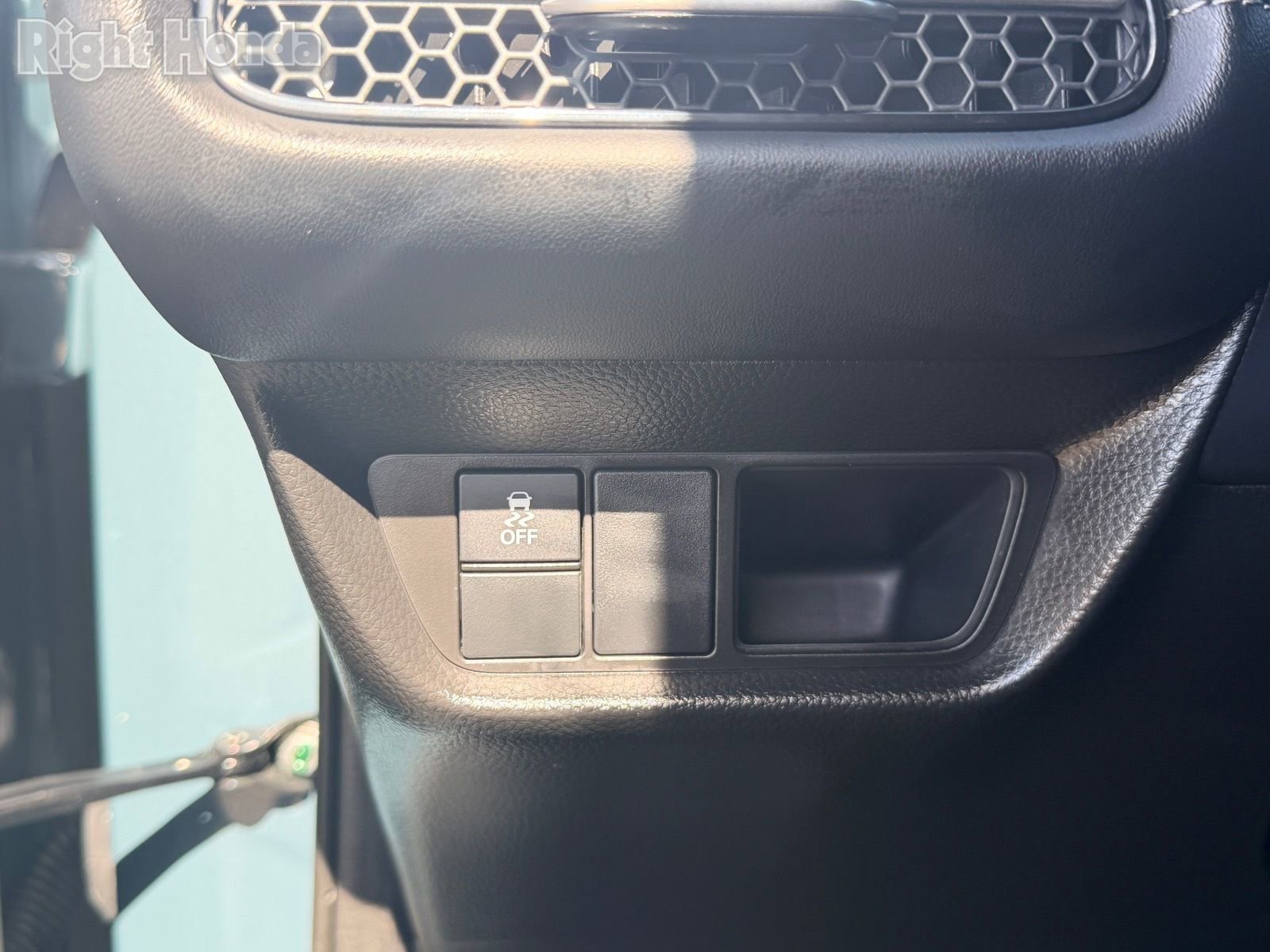 Certified 2025 Honda HR-V EX-L image 20