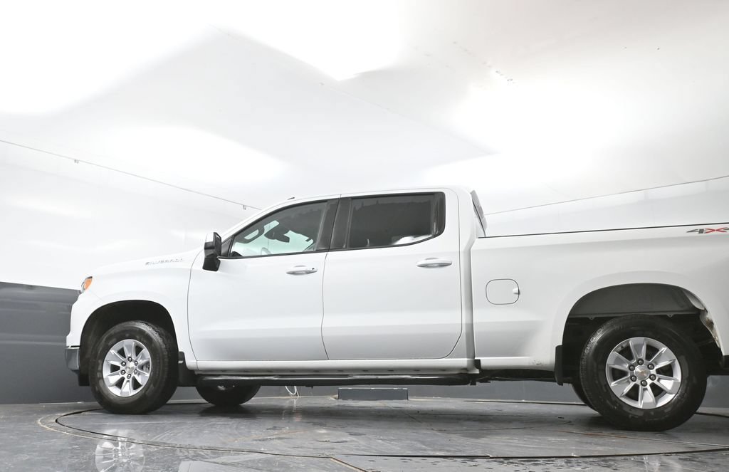 Used 2025 Chevrolet Silverado 1500 LT w/ Work Truck Package AWD/4WD image 30