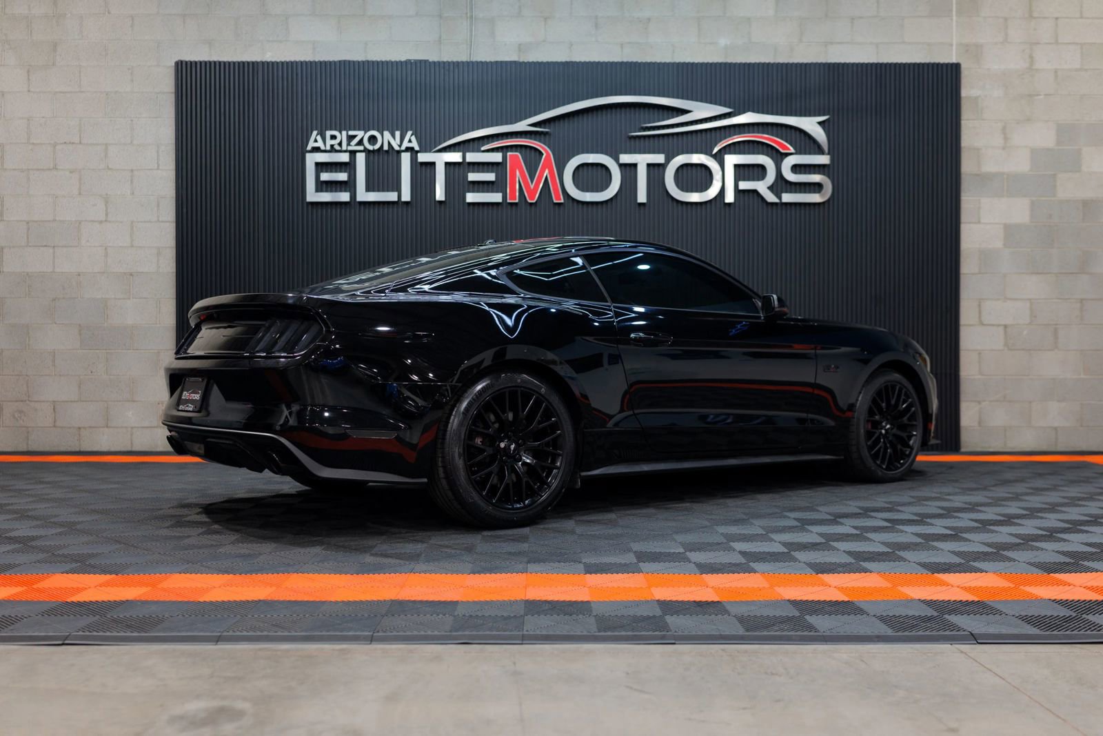 Used 2015 Ford Mustang GT Premium RWD image 36