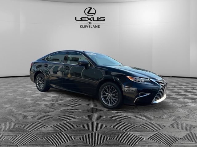 Used 2018 Lexus ES 350 w/ Navigation System Package FWD image 2