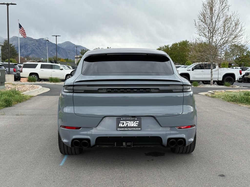 Used 2026 Porsche Cayenne S AWD/4WD image 12