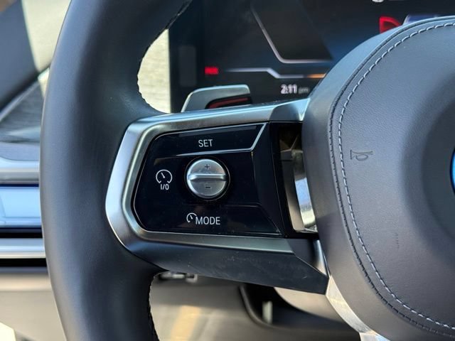 Certified 2023 BMW i7 xDrive60 AWD/4WD image 22