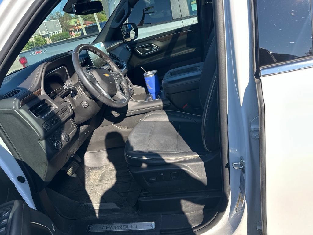 Used 2023 Chevrolet Tahoe Premier AWD/4WD image 9