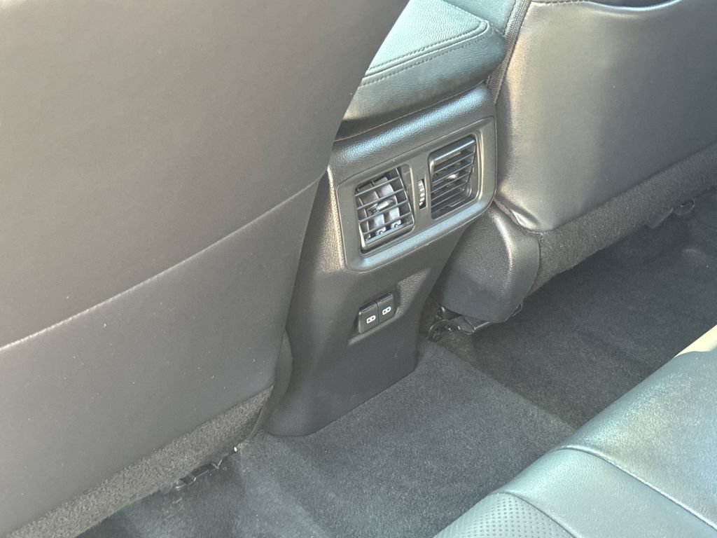 Used 2022 Toyota RAV4 Limited AWD/4WD image 42