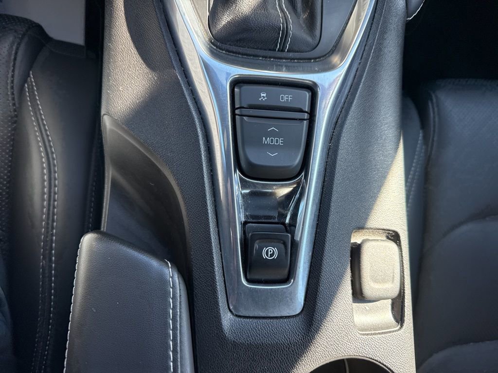 Used 2016 Chevrolet Camaro SS image 18