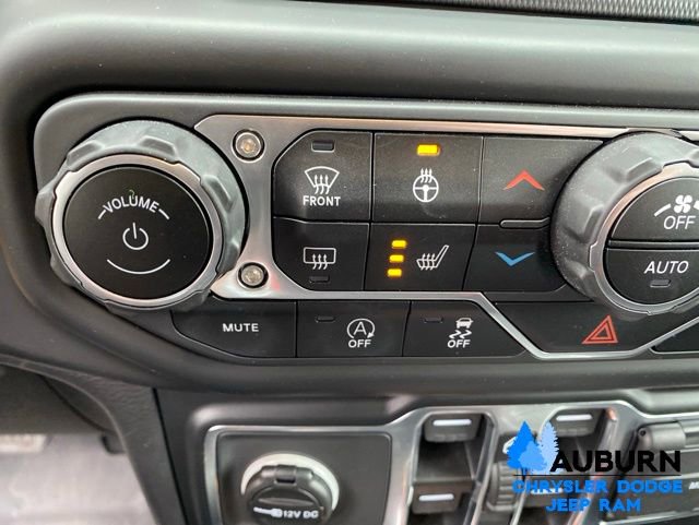 Used 2021 Jeep Wrangler Unlimited Rubicon AWD/4WD image 42