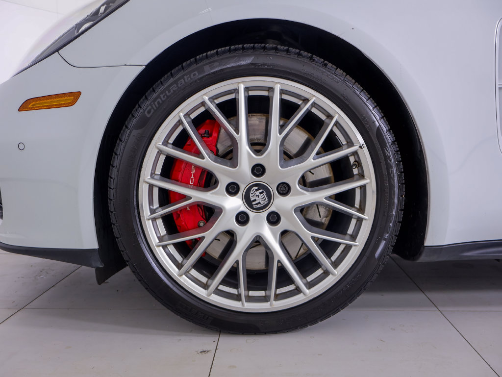 Certified 2023 Porsche Panamera 4S AWD/4WD image 31