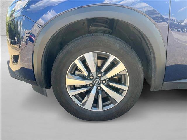 Used 2025 Nissan Pathfinder SL FWD image 22