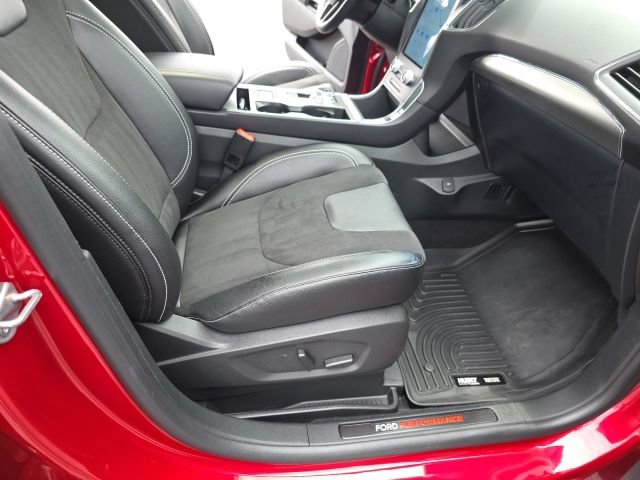 Used 2024 Ford Edge ST w/ Equipment Group 401A AWD/4WD image 40