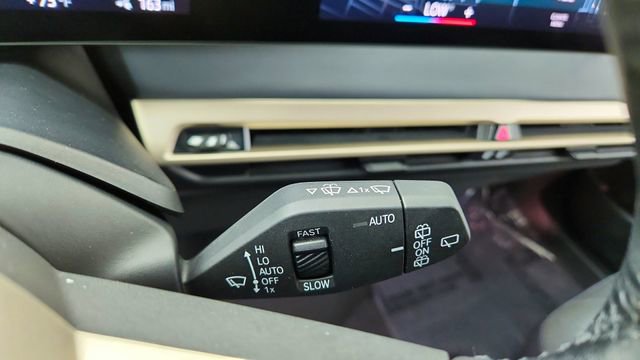 Used 2023 BMW iX M60 image 42