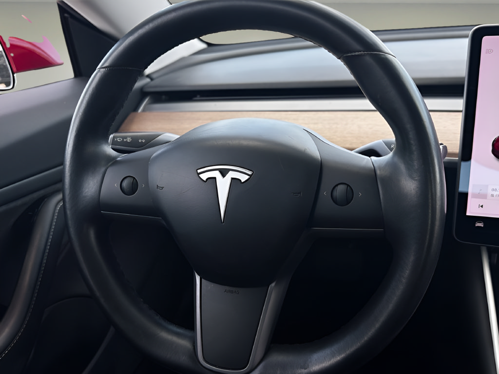Used 2018 Tesla Model 3 Long Range AWD/4WD image 12